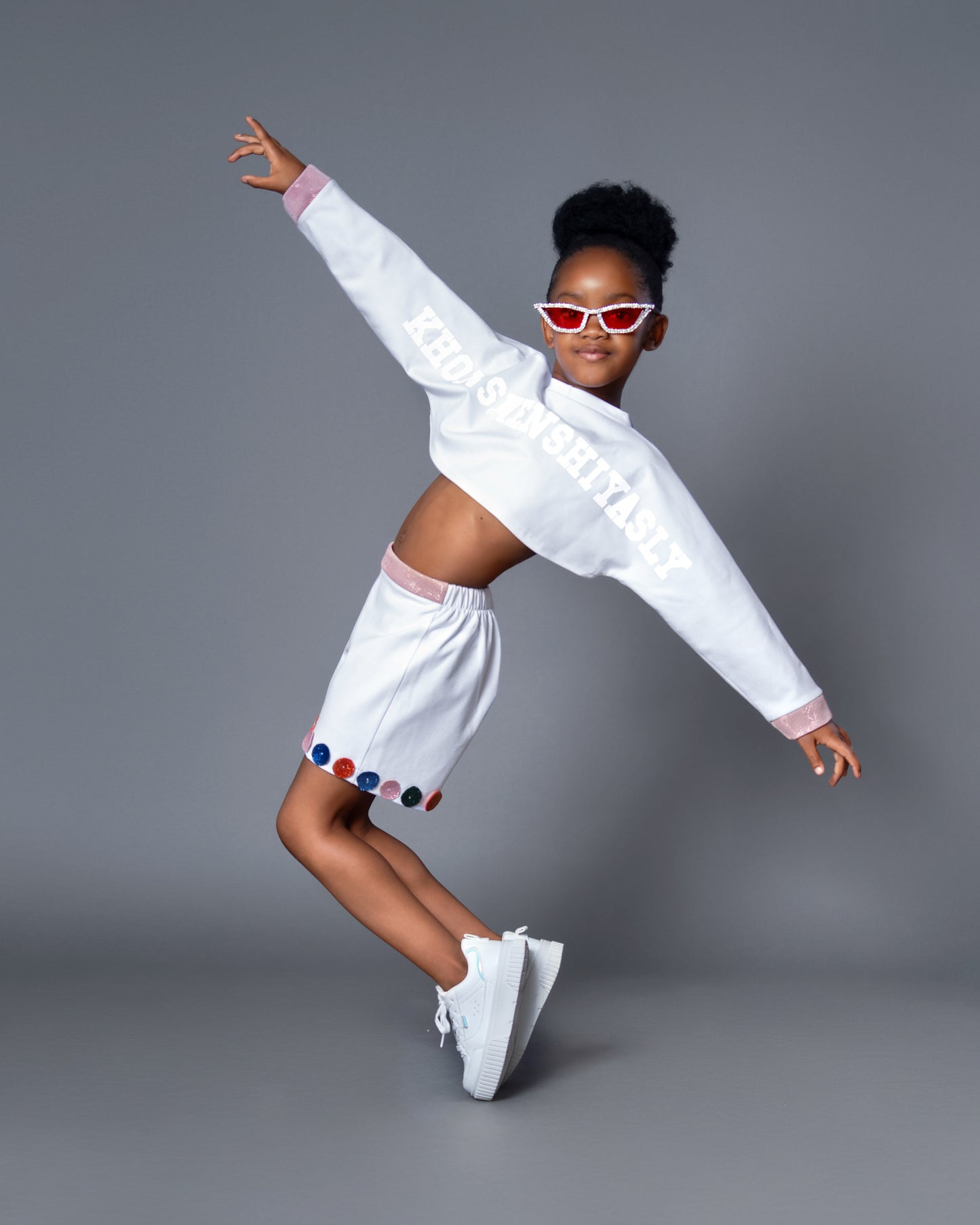 Sompire Chic Crop Top Set – cropped hoodie and joggers