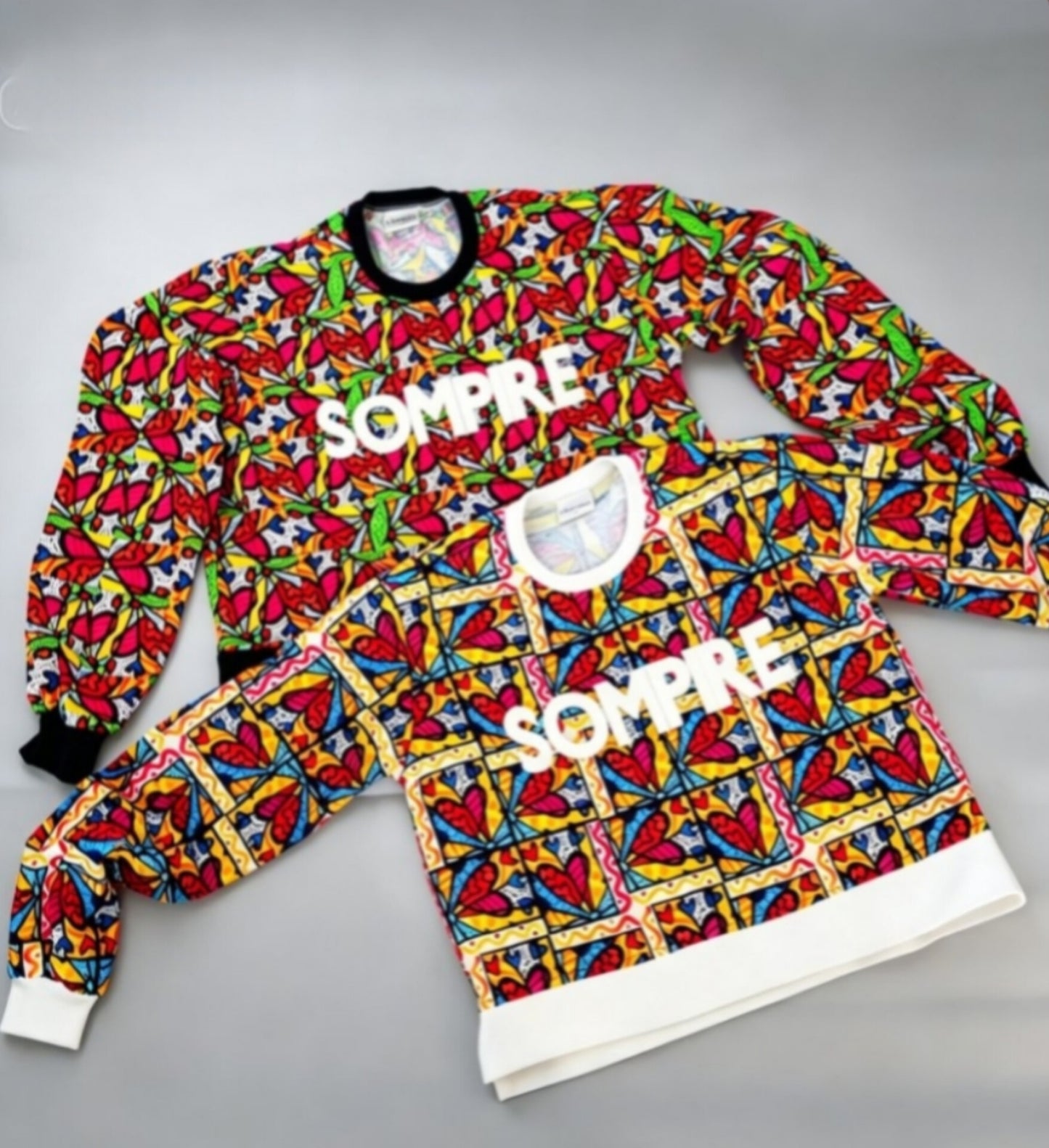 Heart Print Ribbed Trim Sweaters